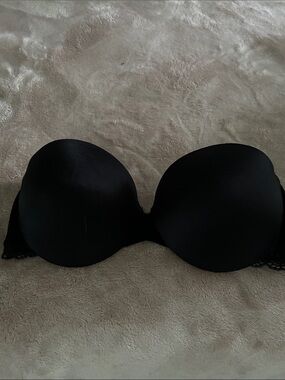 DKNY Black Strapless Bandeau Bra with Lace Side Panels